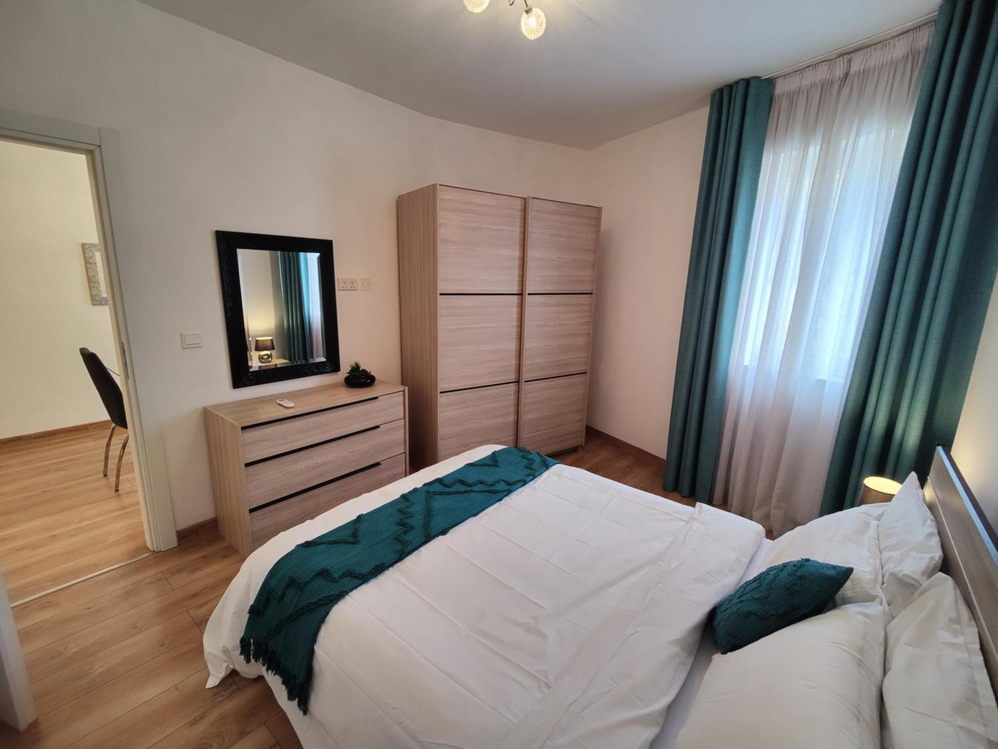 Central Modern Sliema 2 Bedroom Apartment Exterior foto